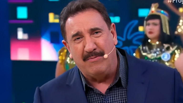Ratinho cita Larissa Manoela e defende Chris Flores ao vivo no SBT: “Não é coitadinha”