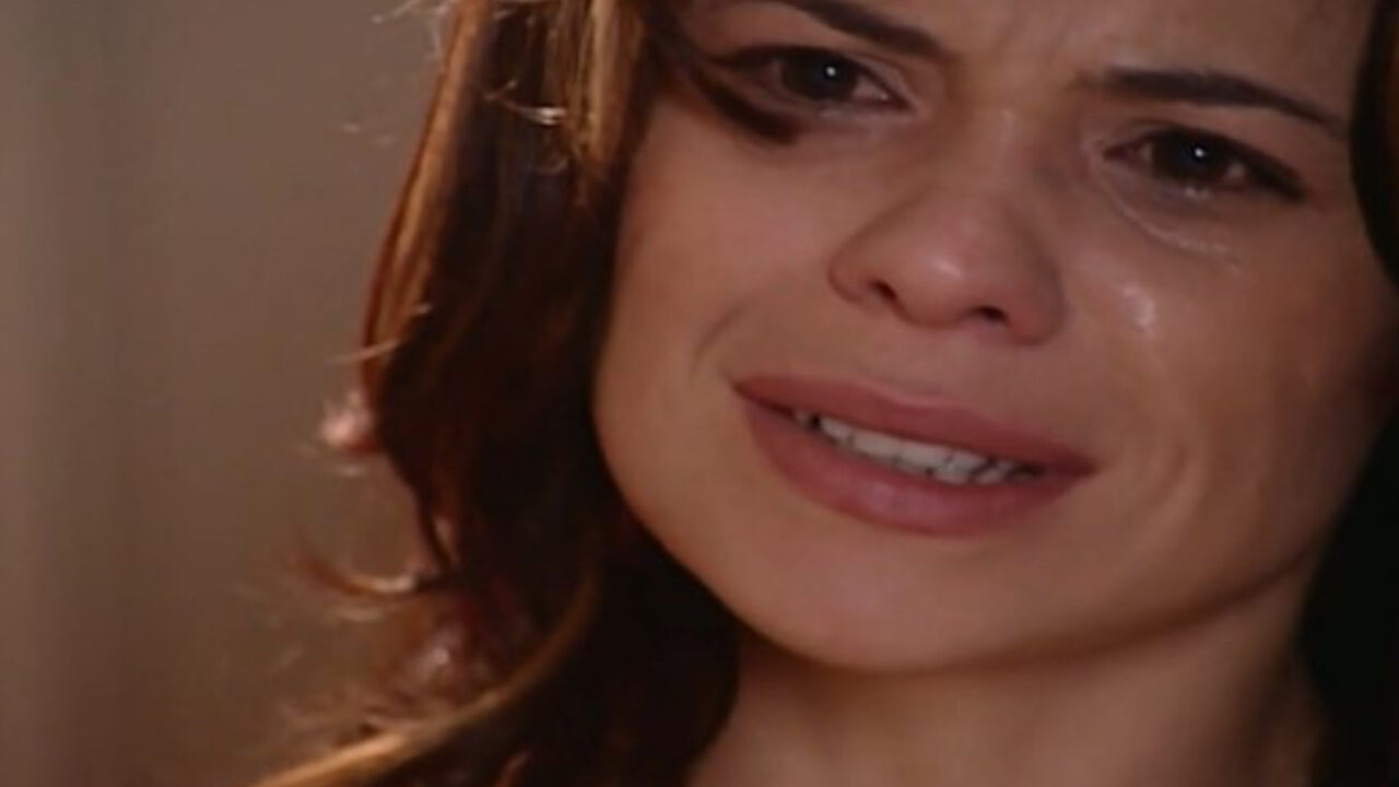 Fernanda chora em Mulheres Apaixonadas