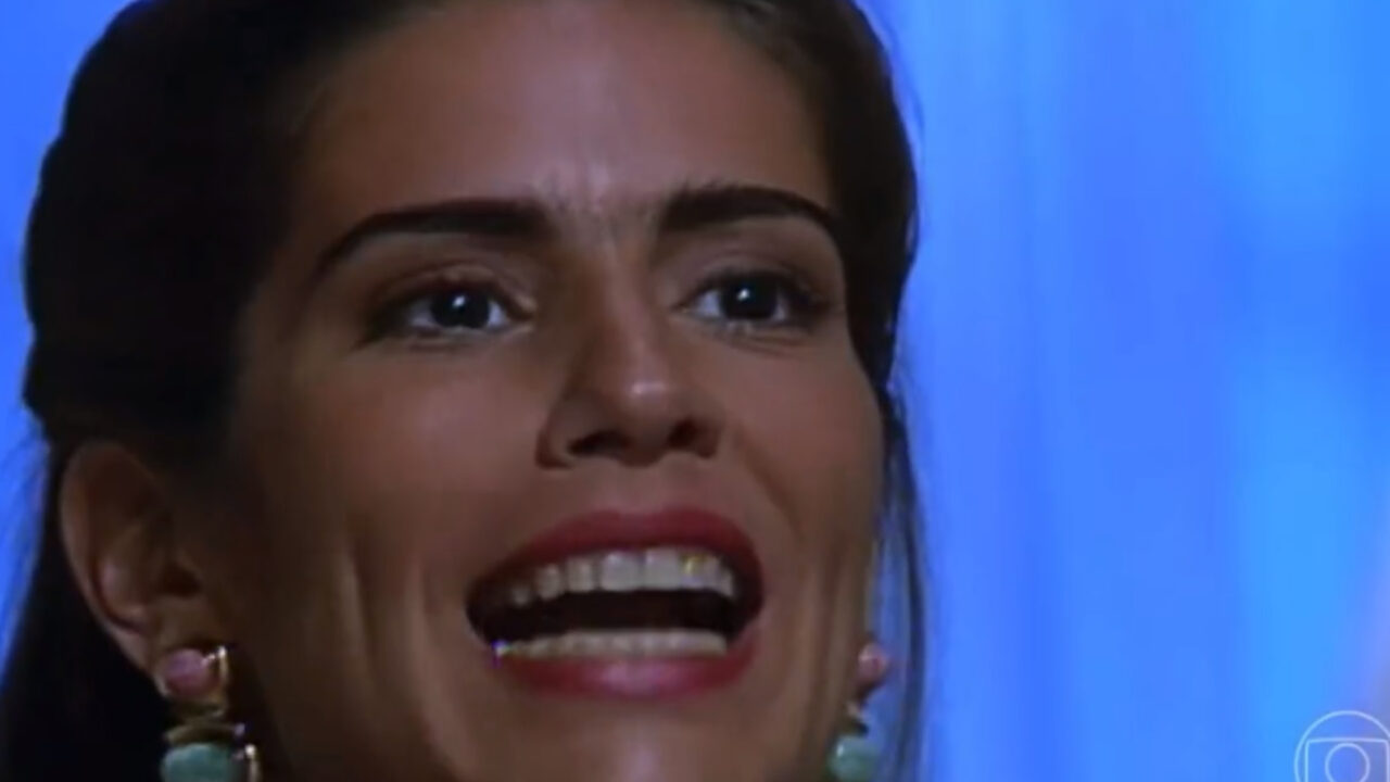 Raquel surta em Mulheres de Areia