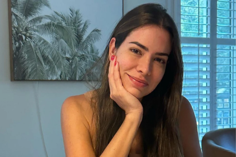Ex-BBB Adriana Sant’Anna faz ‘lavagem’ para eliminar fezes acumuladas; prática é perigosa