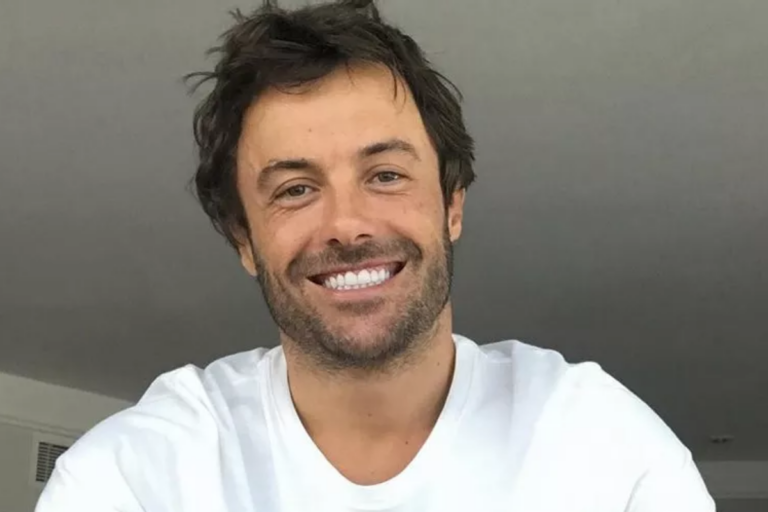 Kayky Brito faz pronunciamento após boatos de briga entre família e sua mulher