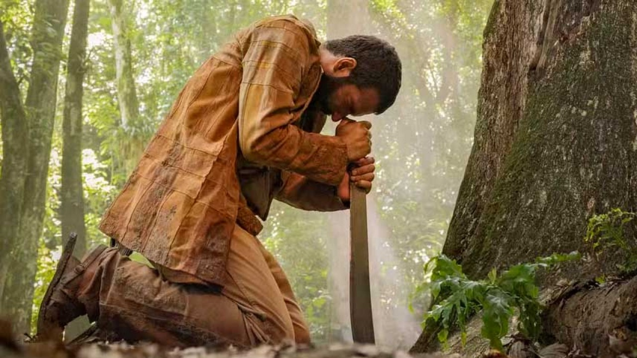 Após receber muitas críticas por manter os desfechos originais de Pantanal (2022), Bruno Luperi não pretende mudar sua postura (Créditos: TV Globo)