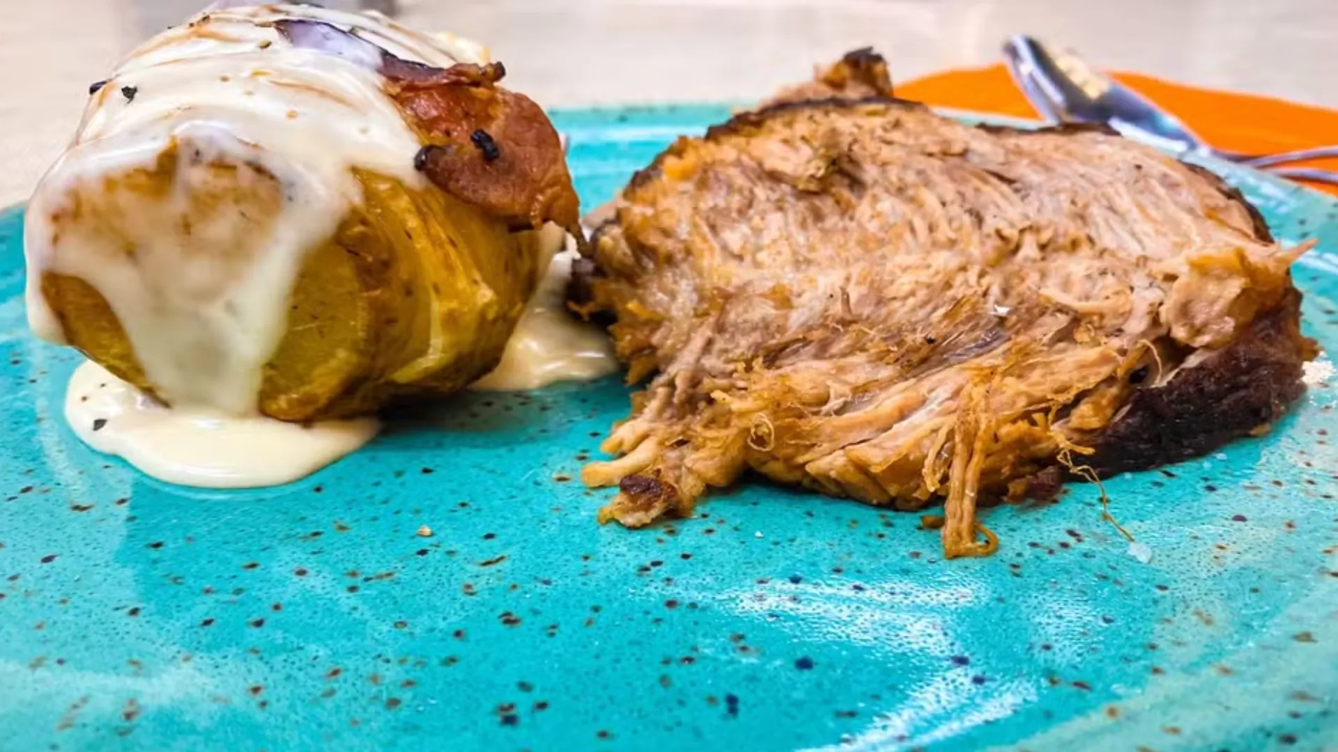 Cupim na brasa com manteiga e batata com bacon do Thiago Oliveira