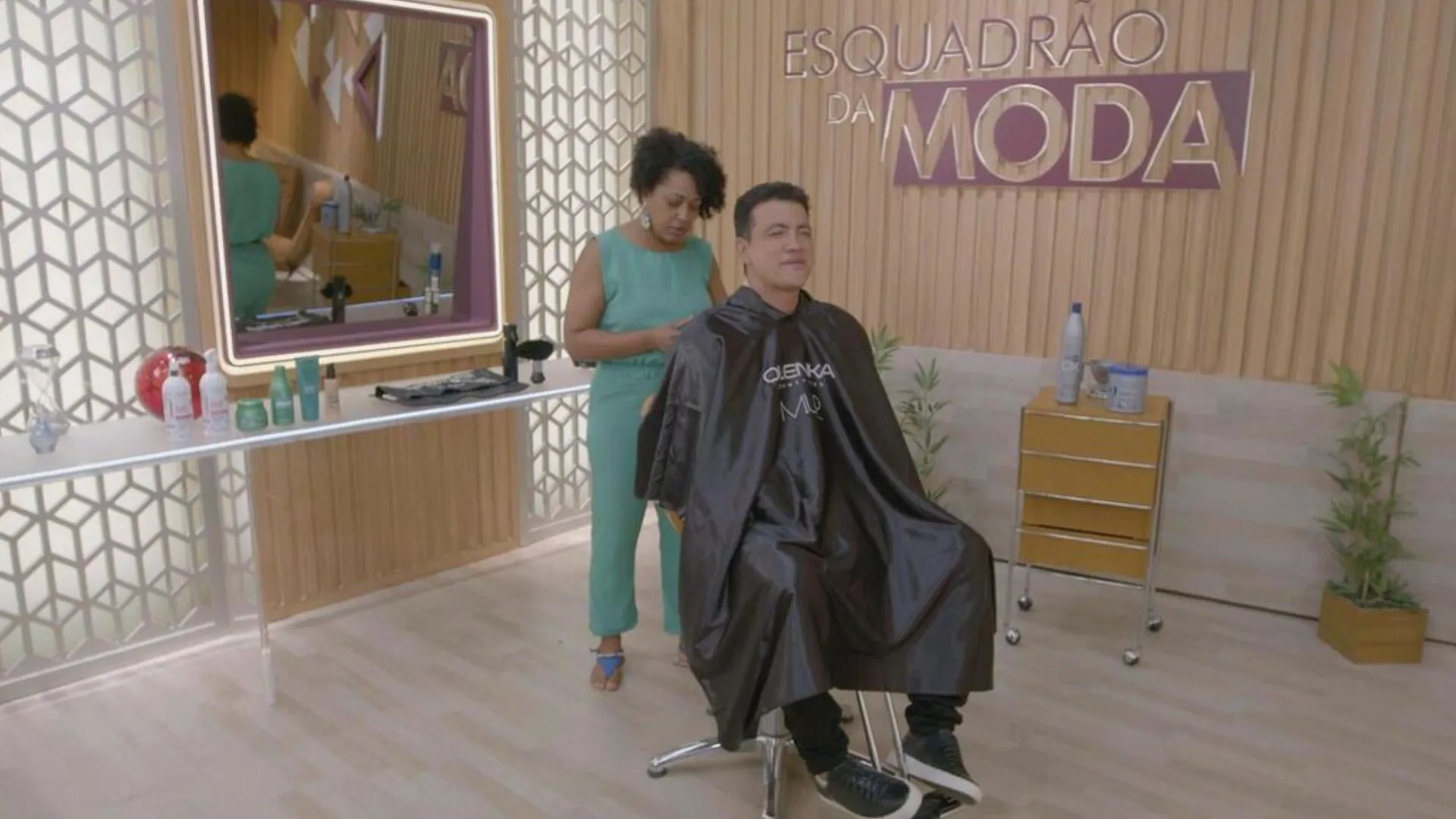 Carla Angela apronta para Rodrigo Cintra no Esquadrão da Moda