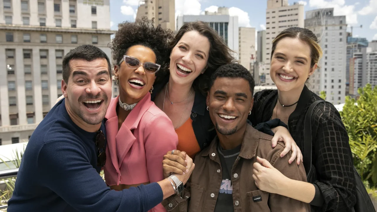 Elenco principal de Família é Tudo