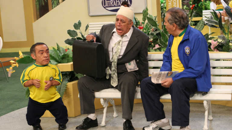 Morre humorista de A Praça é Nossa, aos 74 anos