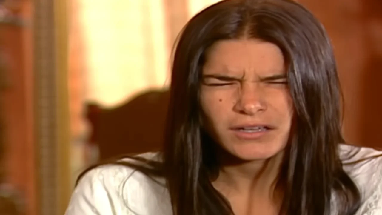 Serena desmaia em Alma Gêmea