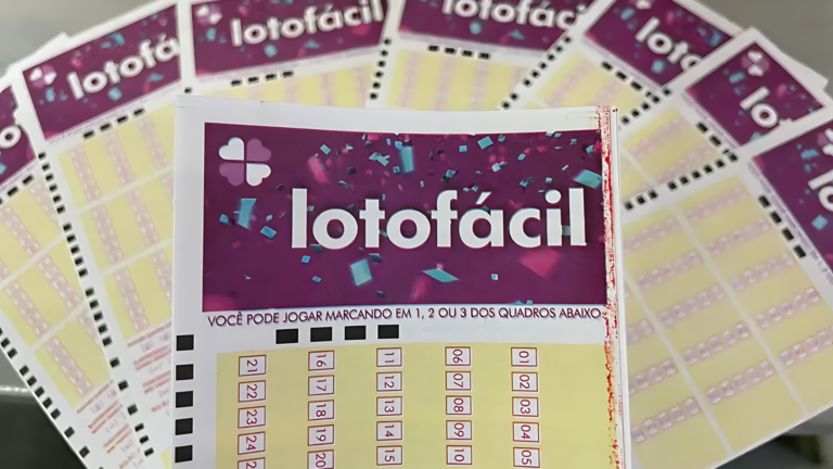 Resultado da Lotofácil concurso 3158 de hoje (18/07)