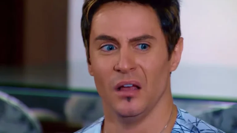 Resumo Cheias de Charme 20/06: Blogueiro publica fotos de Fabian entrando no quarto de Chayene
