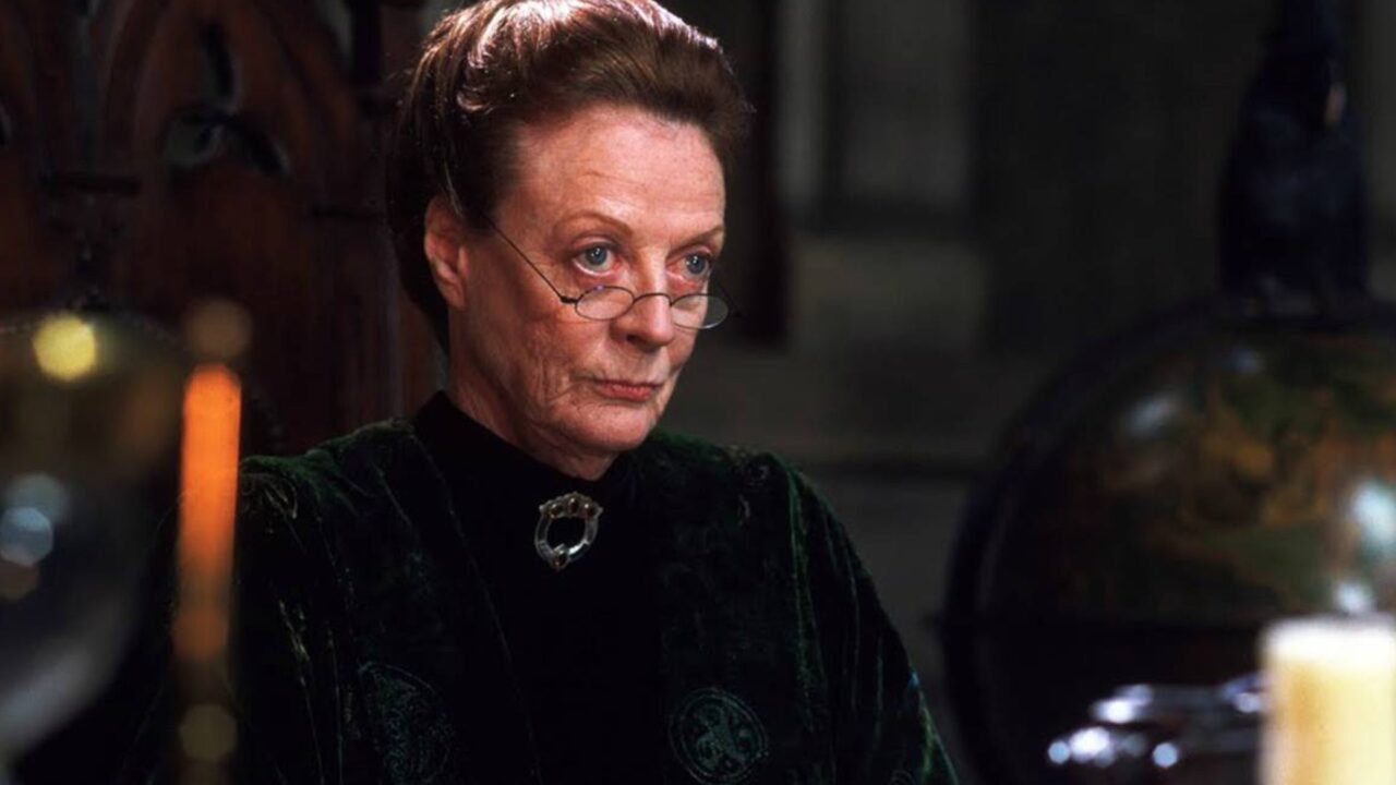 Maggie Smith como Minerva em Harry Portter