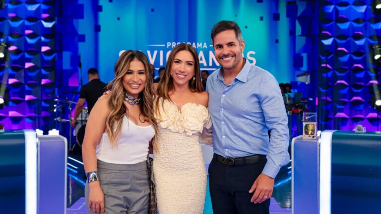 Programa Silvio Santos recebe Simone Mendes, É o Tchan e tem Show de Calouros com antigos jurados (12/01)