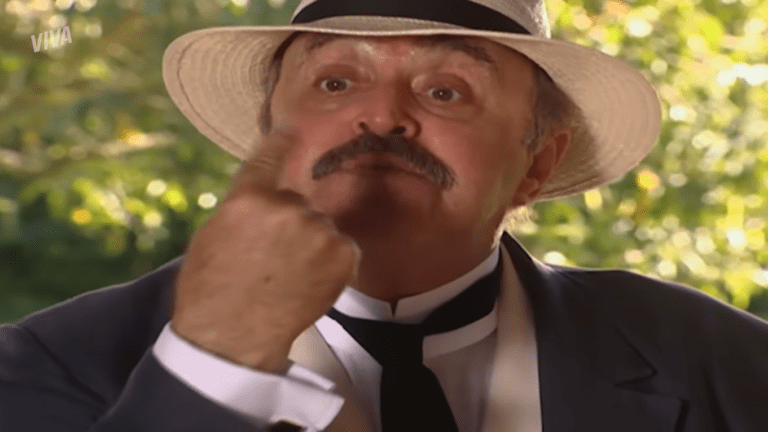 Cabocla: Coronel Justino mostra bom coração e compra presente a alguém inimaginável