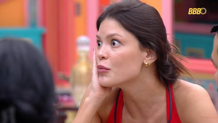 BBB 25: Vitória Strada emociona ao revelar destino de primeiro salário: “Não podia”