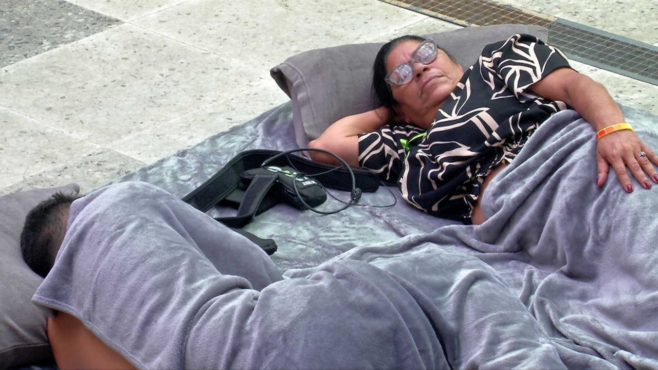 Após noite na área externa do BBB 25, Delma declara: 'Melhor do que dormir naquele quarto apertado'