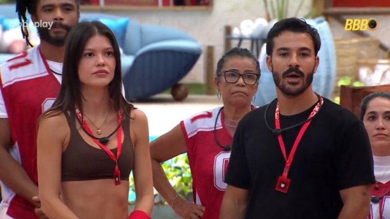 BBB 25: Tadeu Schmidt alfineta Aline e Vinicius após escolha dos Monstros: “Menos explicaçãozinha”
