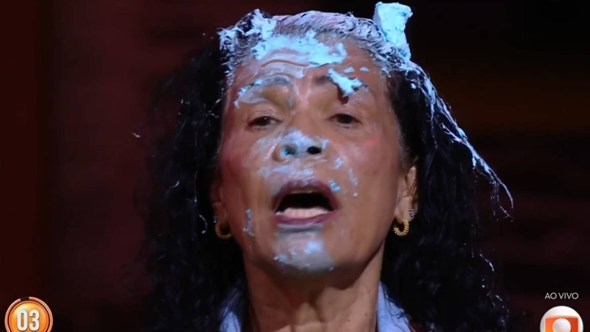 Vilma ganha tortada no BBB 25