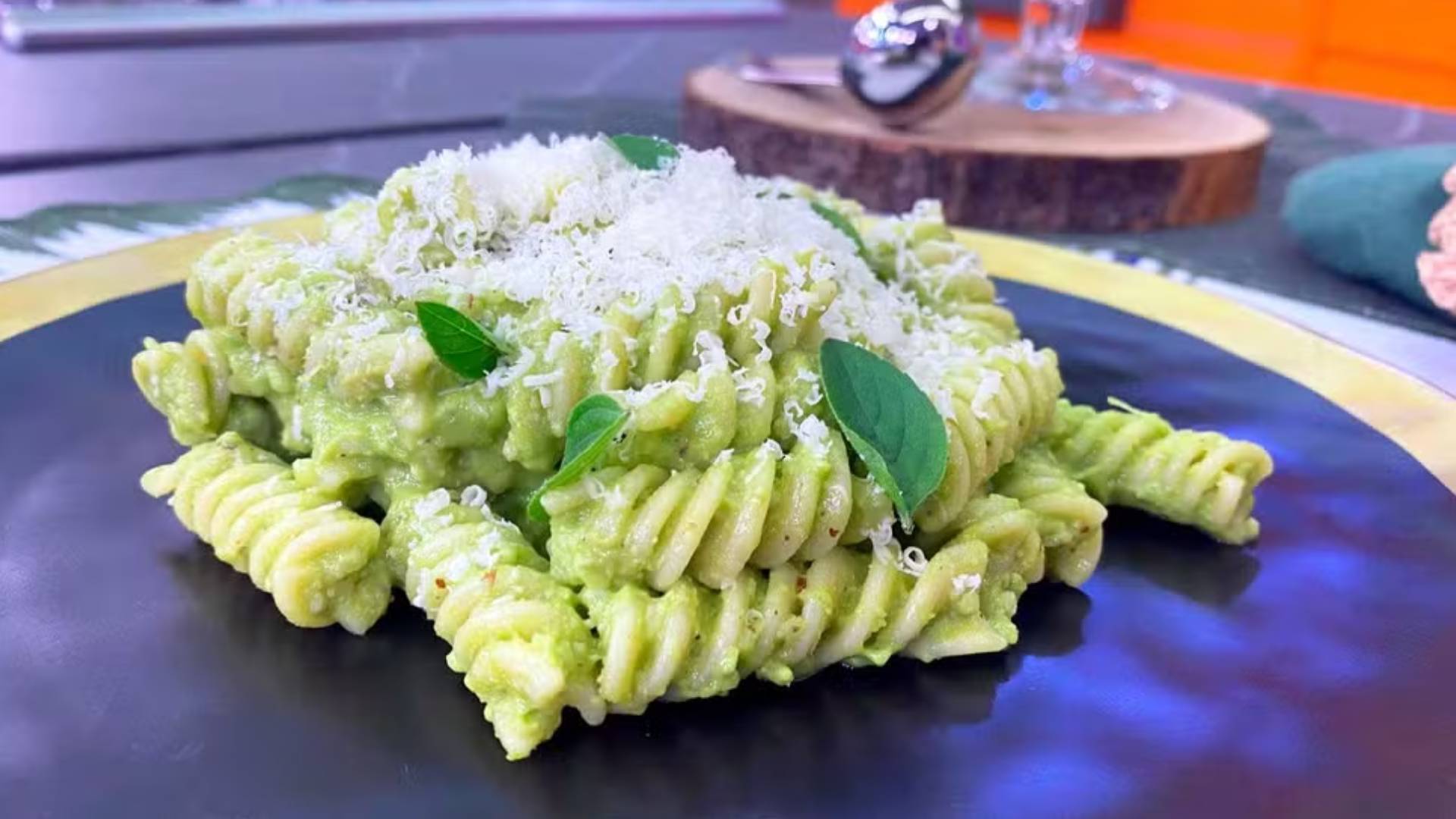Receita de Molho pesto de chuchu da Ana Maria Braga no Mais Você