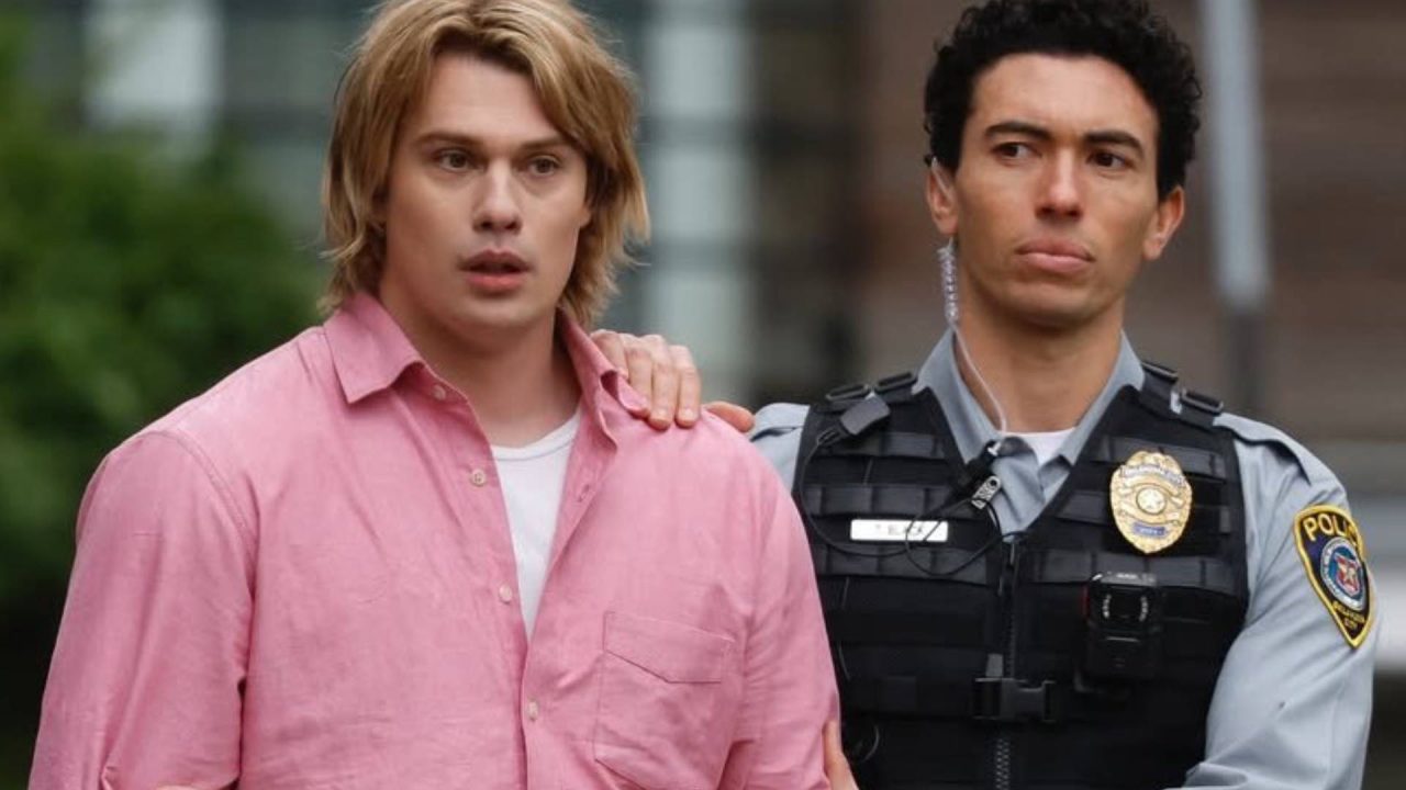 Nicholas Galitzine como Príncipe Adam em Masters of the Universe