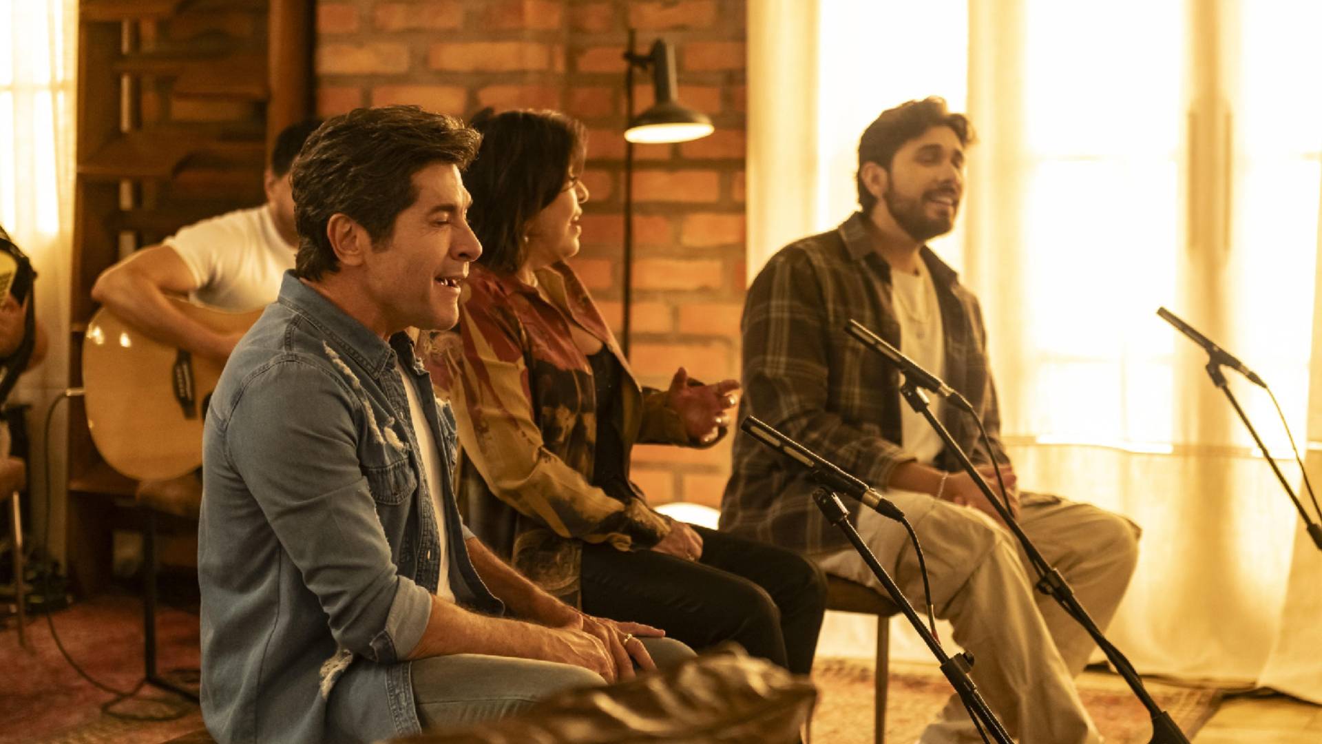 Roberta Miranda e Gustavo Mioto no Viver Sertanejo