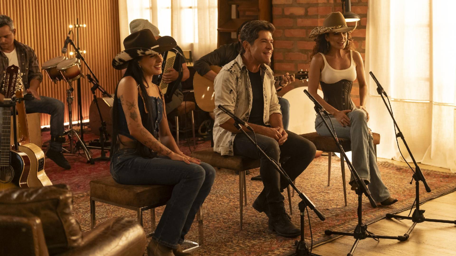 Ana Castela e Paula Fernandes no Viver Sertanejo
