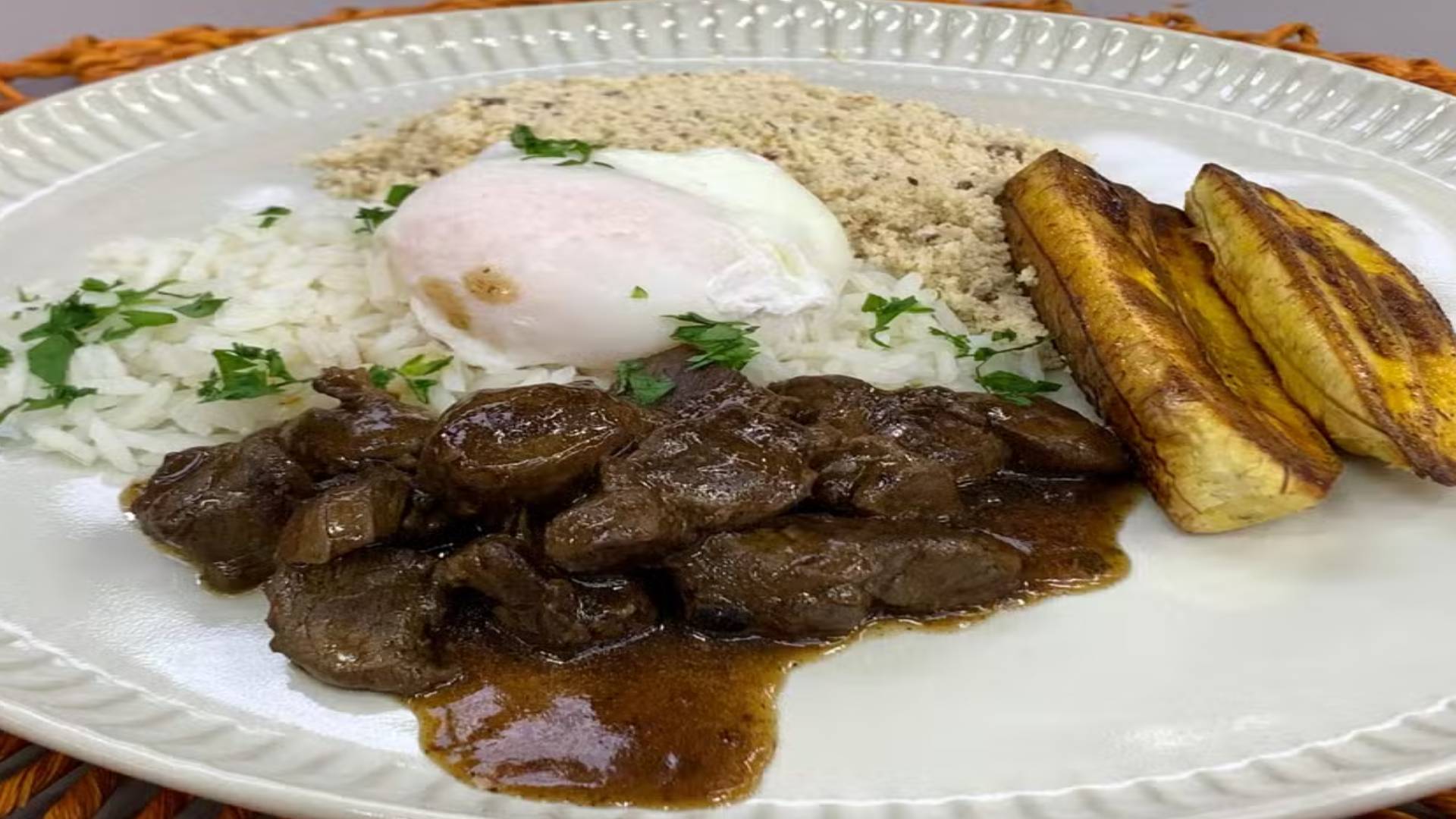 Picadinho da Nina no É de Casa