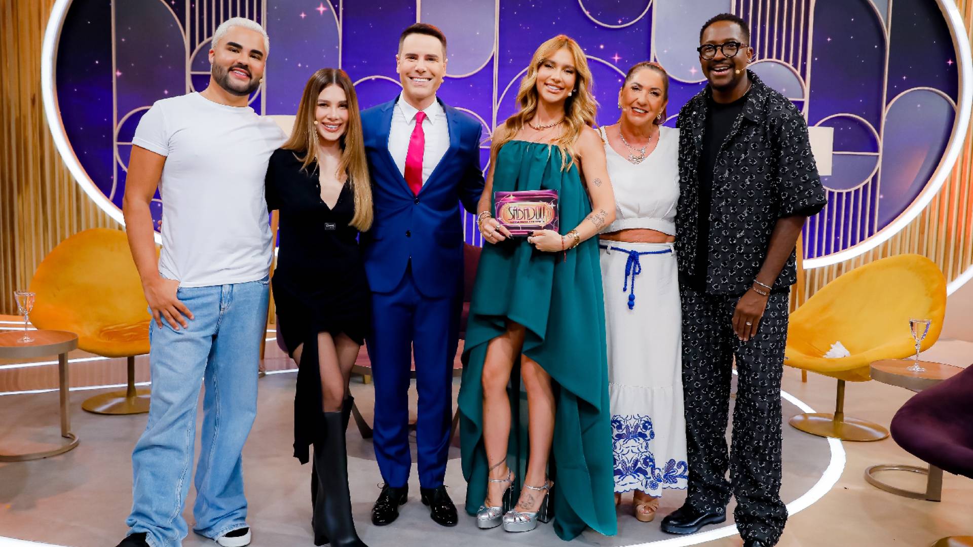 Mumuzinho, Luiz Bacci e Flavia Pavanelli no Sabadou com Virginia