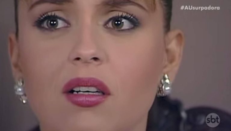 Paulina surpresa em A Usurpadora