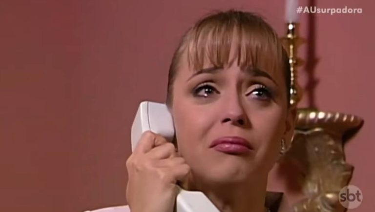 Paulina chora em A Usurpadora