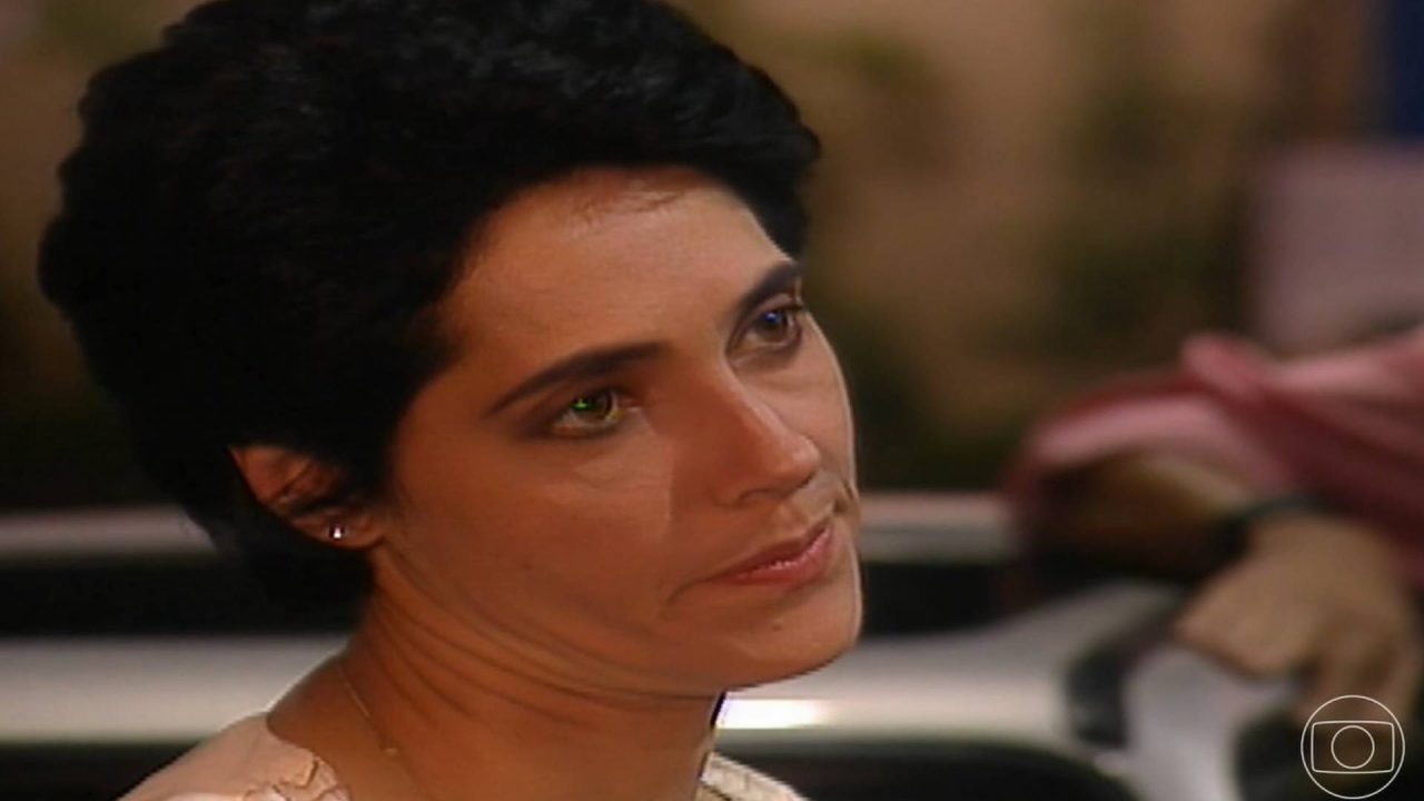 Diná na novela A Viagem