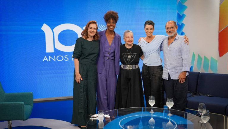 Ana Paula Arósio participa do Fantástico