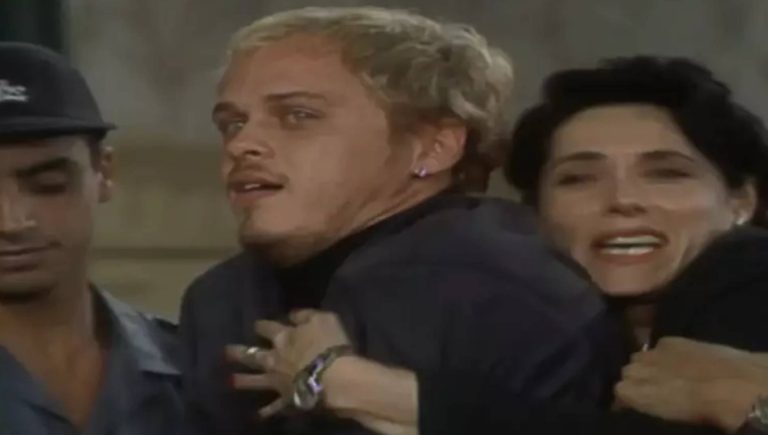 Alexandre chora no julgamento em A Viagem
