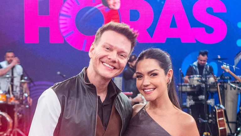 Michel Teló e Thaís Fersoza no Altas Horas