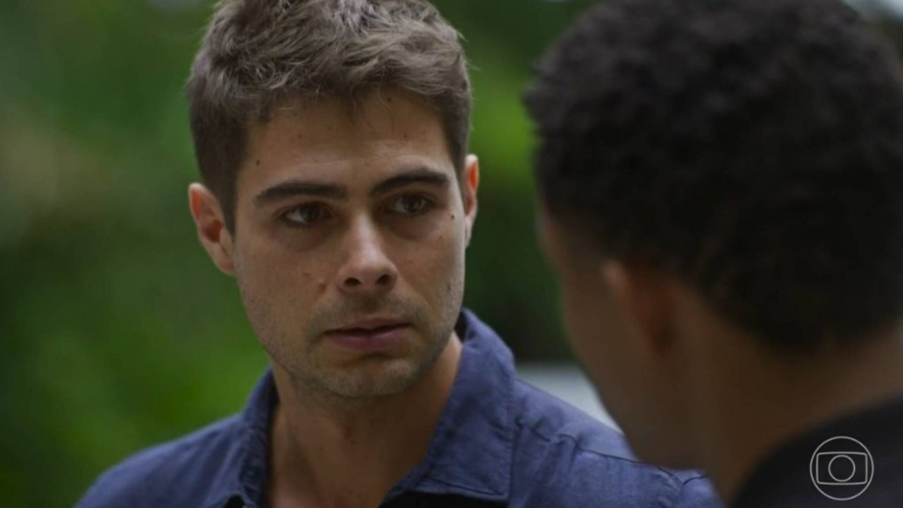 Davi e Samuel brigam em Dona de Mim