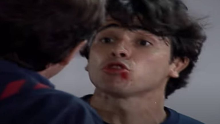 Caio soca Bruno em História de Amor