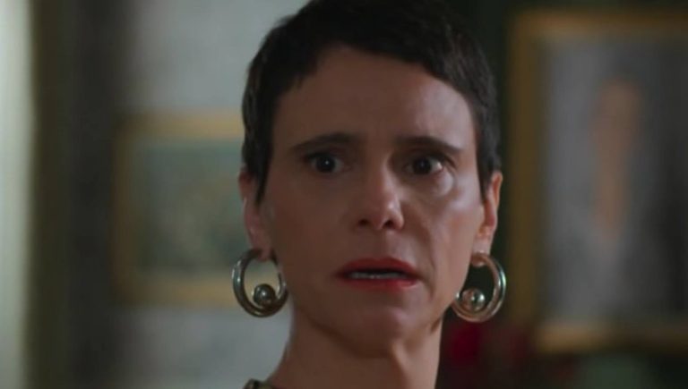 Celina fica em choque em Vale Tudo
