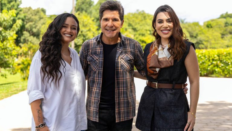 Luiza Martins e Naiara Azevedo no Viver Sertanejo