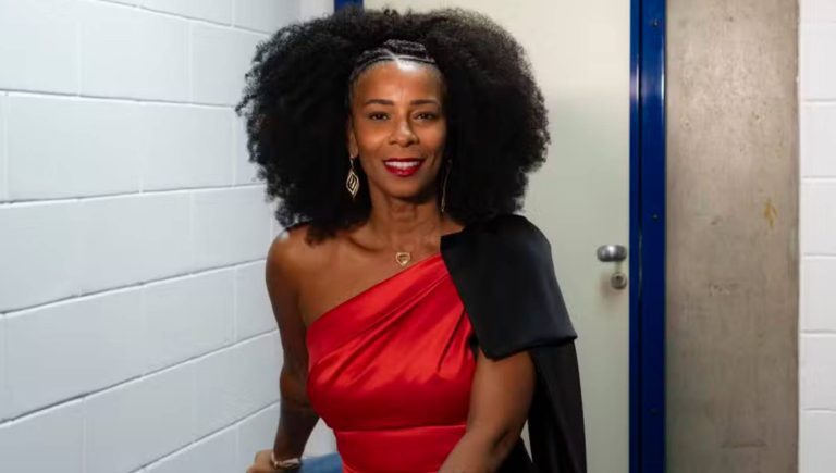 Rita Batista no Quem Vem Pra Cantar no Domingão com Huck