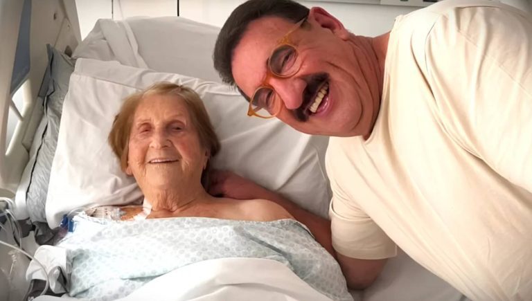 Morre mãe de Ratinho