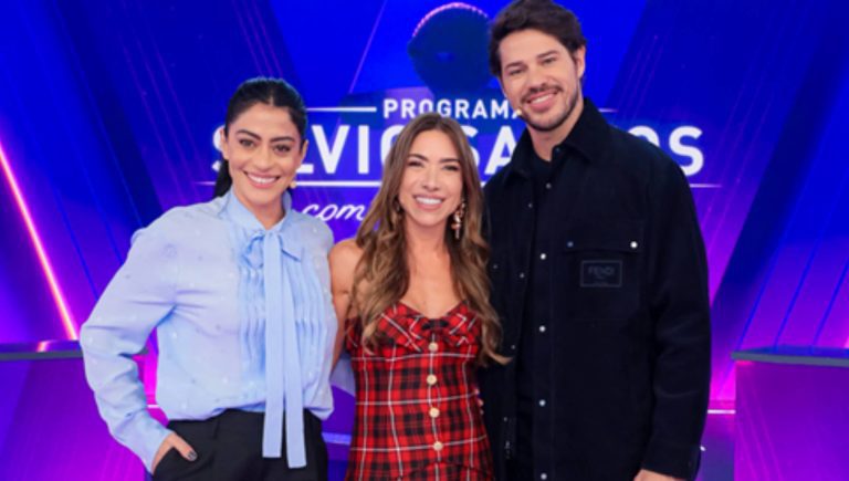 Carol Castro e José Loreto no Programa Silvio Santos