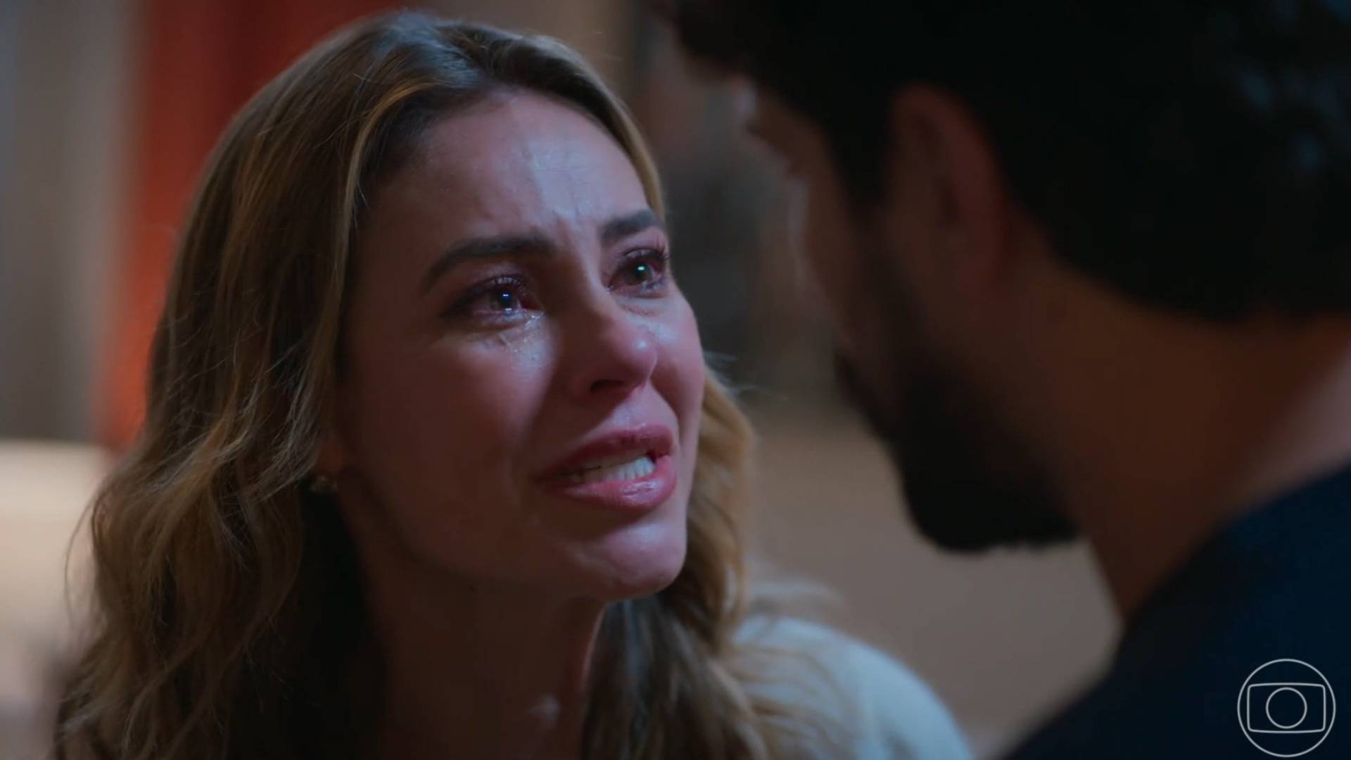 Heleninha chora por Ivan em Vale Tudo