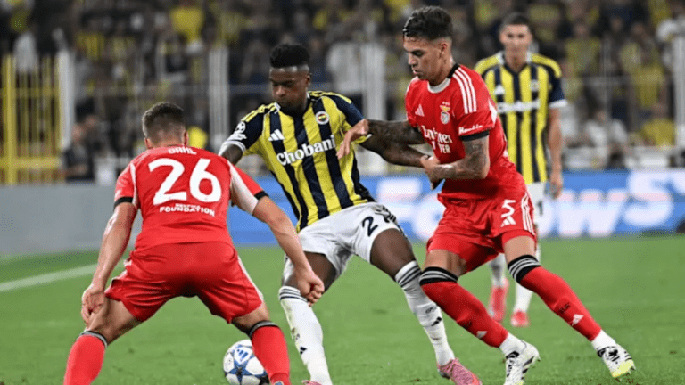 Benfica x Fenerbahçe ao vivo 27/08: onde assistir, horário, escalações e palpites