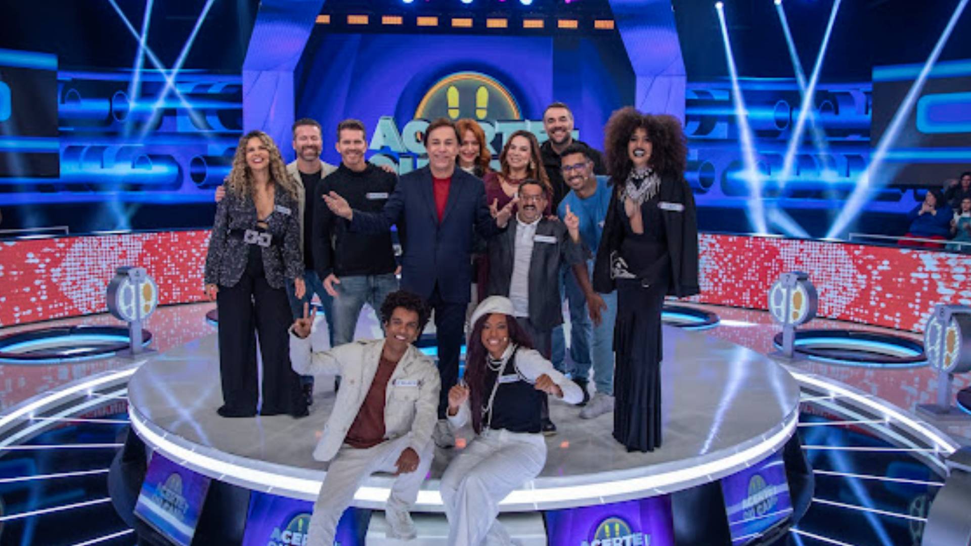 Daniel Saullo, o comediante Bolachinha e a influenciadora Tatiane Melo participam do Acerte ou Caia!