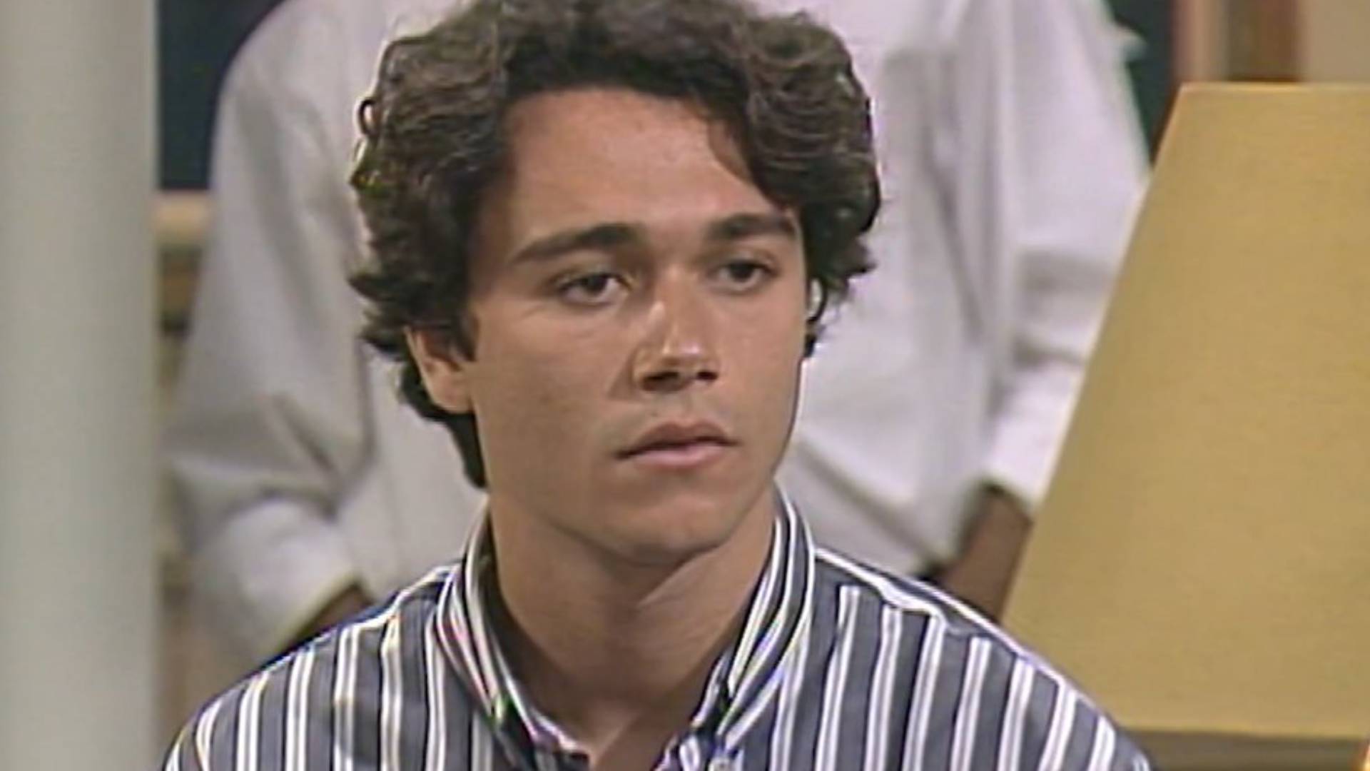 Caio se entristece em História de Amor