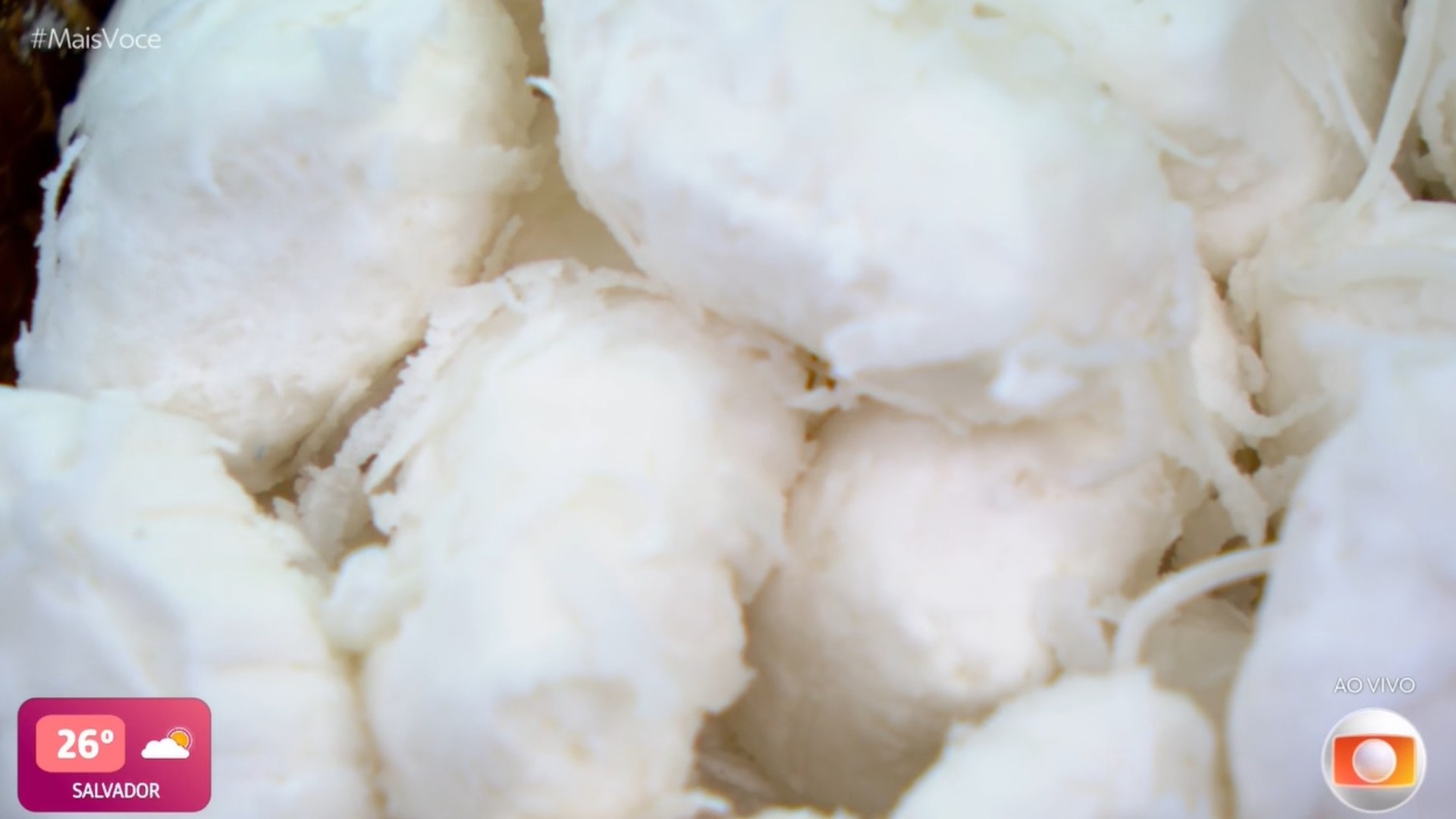 Receita de Bala de coco no Mais Você