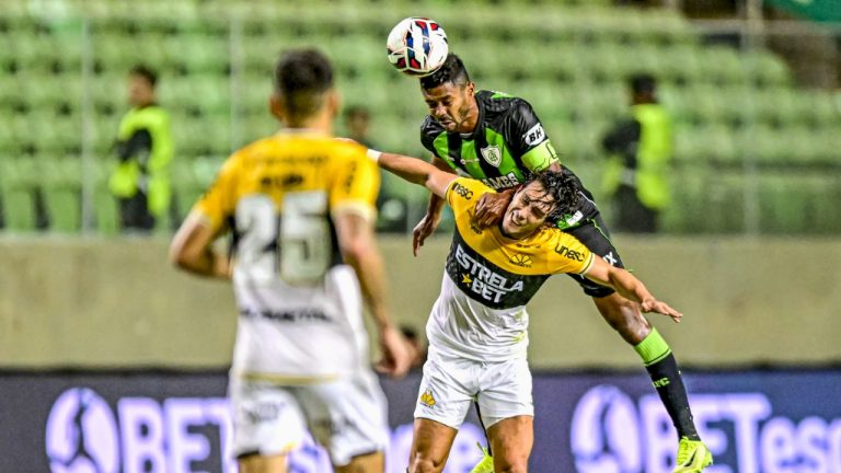 Criciúma x América-MG ao vivo 12/10: onde assistir, horário, escalações e palpites