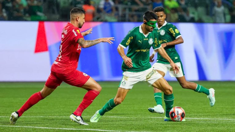 Palmeiras x Bragantino ao vivo 15/10: onde assistir, horário e escalações