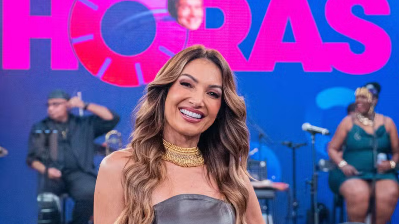 Patricia Poeta no Altas Horas