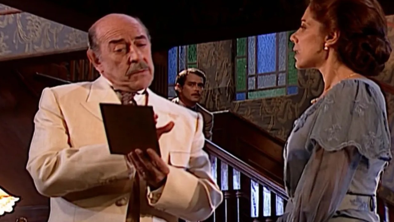 Janete questiona Francesco em Terra Nostra