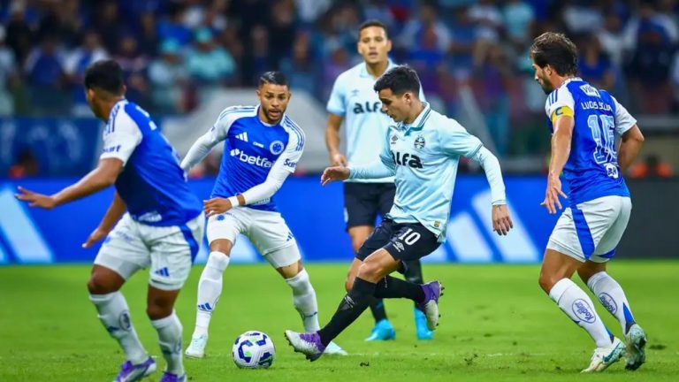 Grêmio x Cruzeiro ao vivo 05/11: onde assistir, horário, escalações e palpites