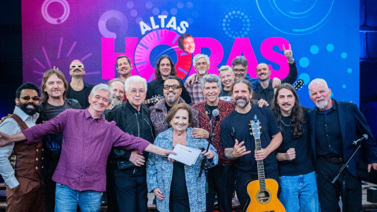 Belo, Aguinaldo Silva, Dona Déa Lúcia, Raul Gazolla, Andreas Kisser e Pablo do Arrocha no Altas Horas
